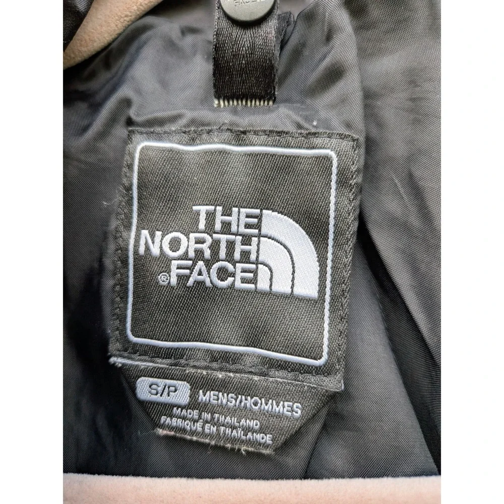 North Face men's rugged Hiking Outdoor Performance jacket Small